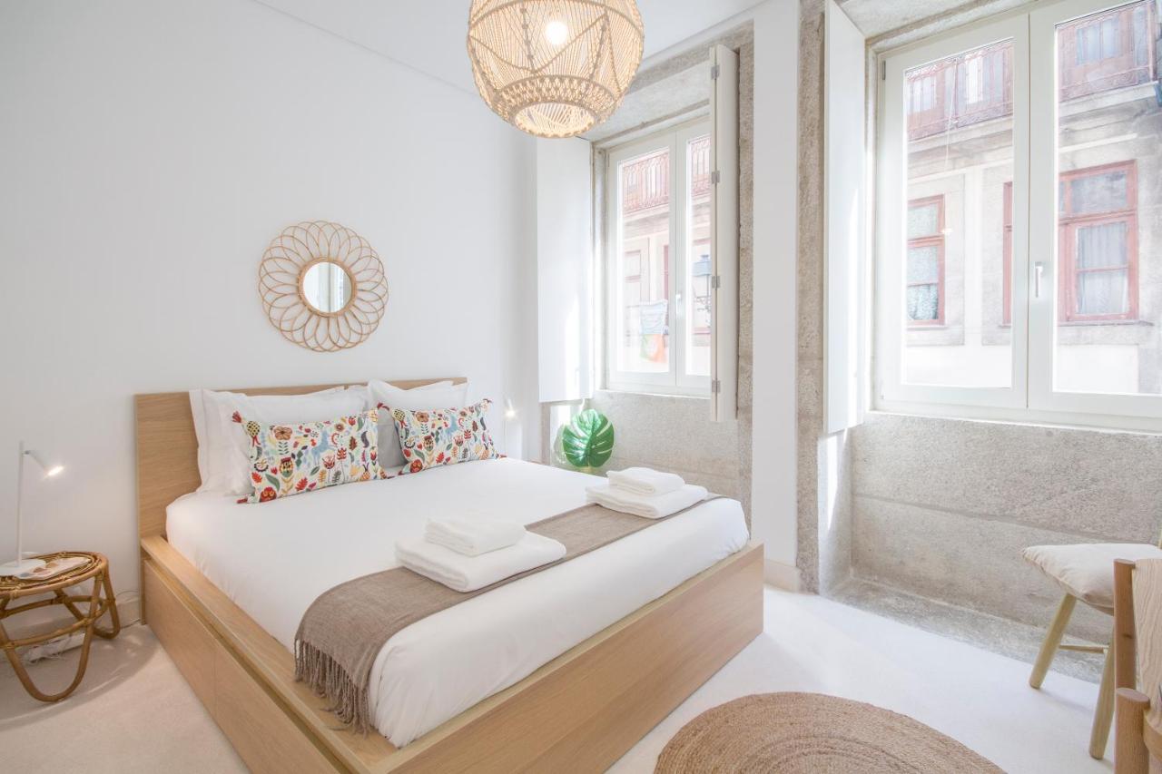 In Ribeira Neighborhood Apartment